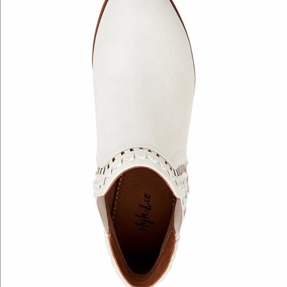 😍New White Faux Leather Booties❤️ - Picture 6 of 7